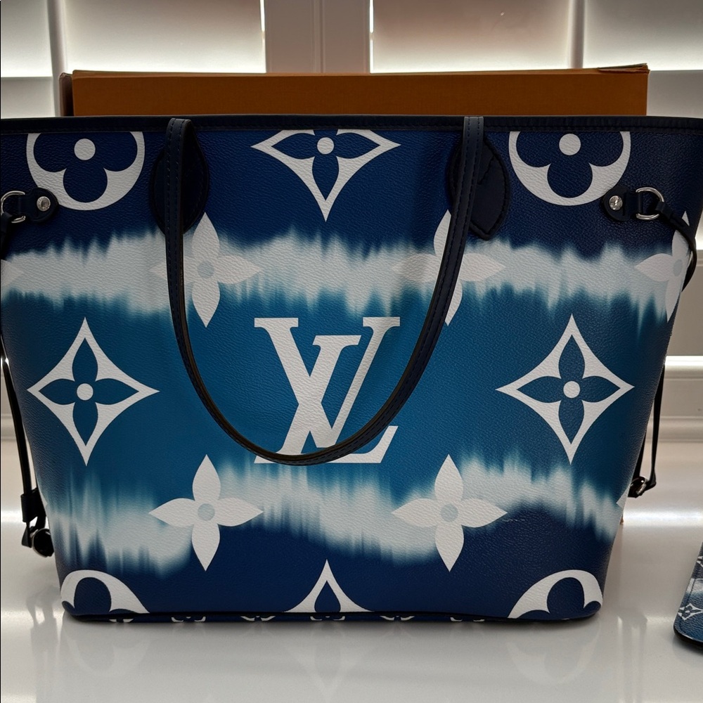 Louis Vuitton Ltd. Ed. Escale Neverfull MM